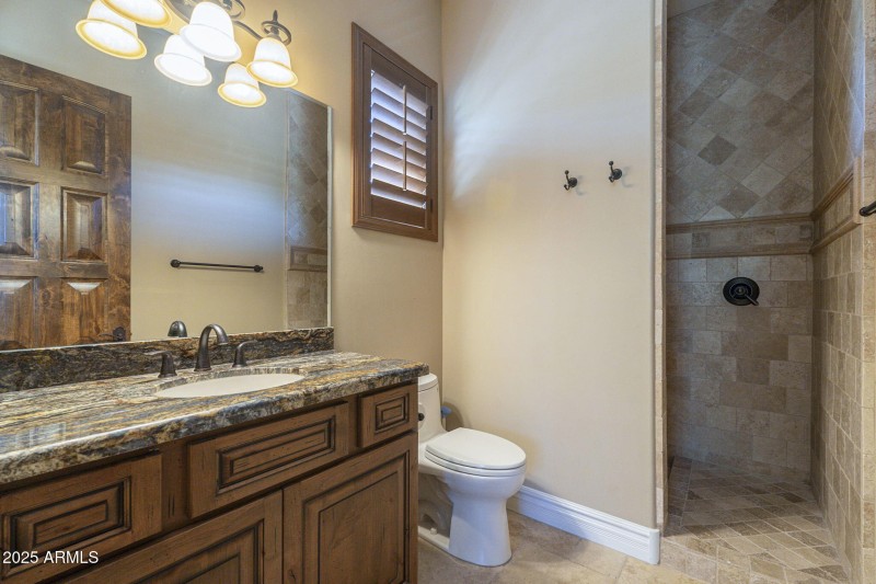 Casita bathroom