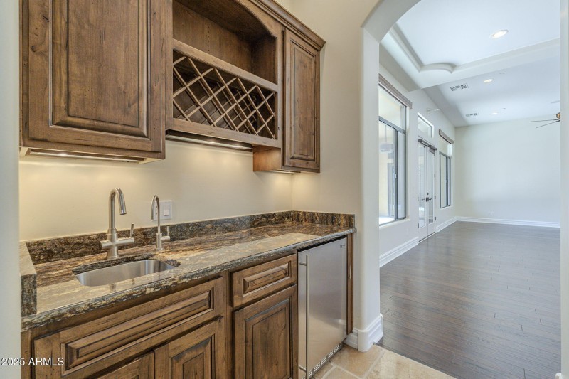 Wet bar