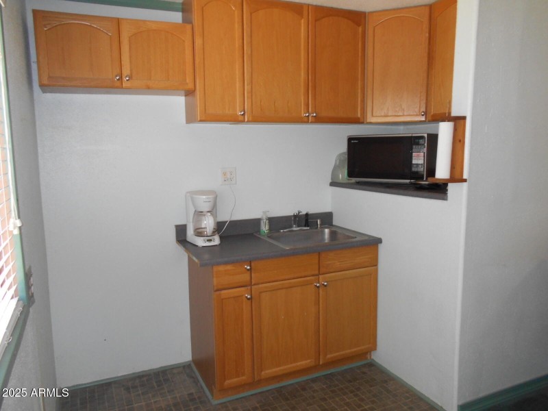 Apt Kitchen