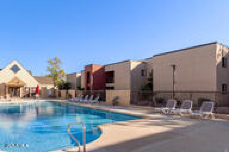pool standing view 2