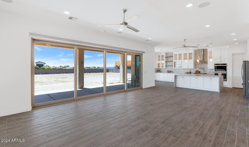 10147 W Camino De Oro-large-007-018-1014