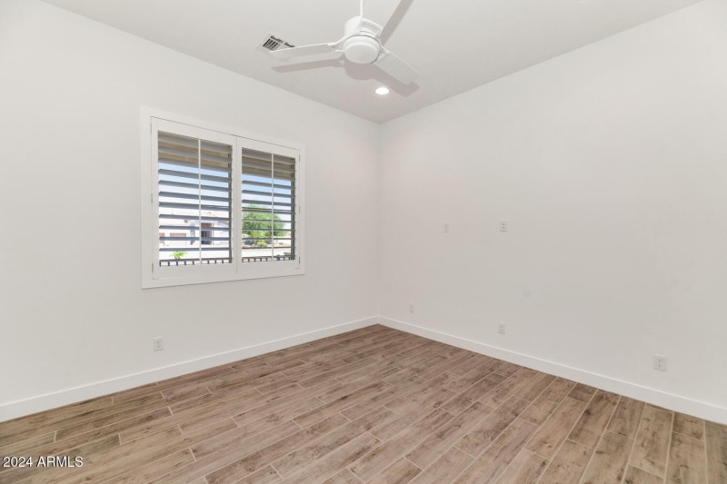 10147 W Camino De Oro-large-024-028-1014
