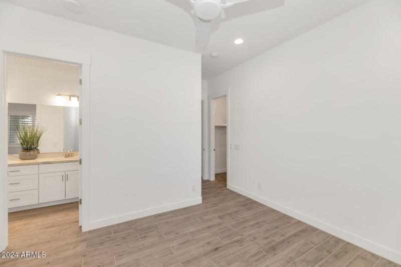 10147 W Camino De Oro-large-025-032-1014