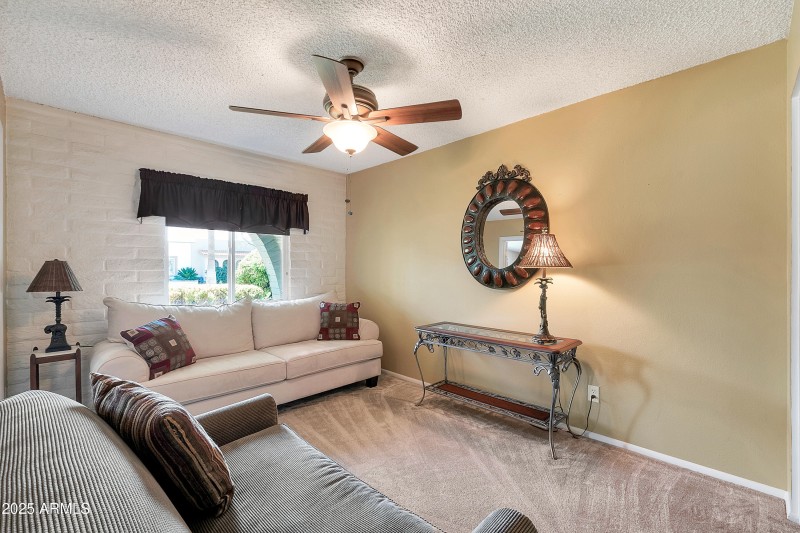 8230 E Valley Vista Dr-10