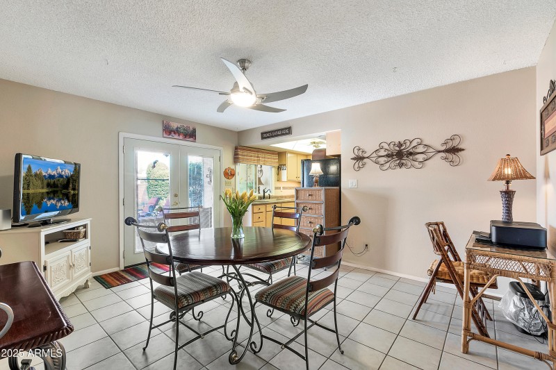 8230 E Valley Vista Dr-6