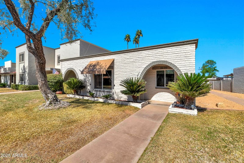 8230 E Valley Vista Dr-2