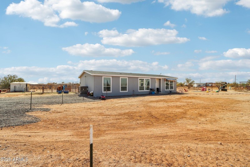 3-web-or-mls-N Felix Rd-003