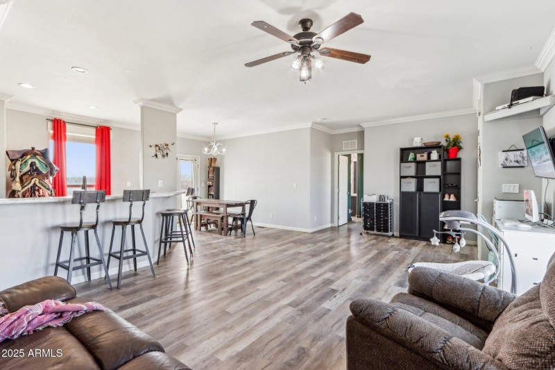 7-web-or-mls-N Felix Rd-007
