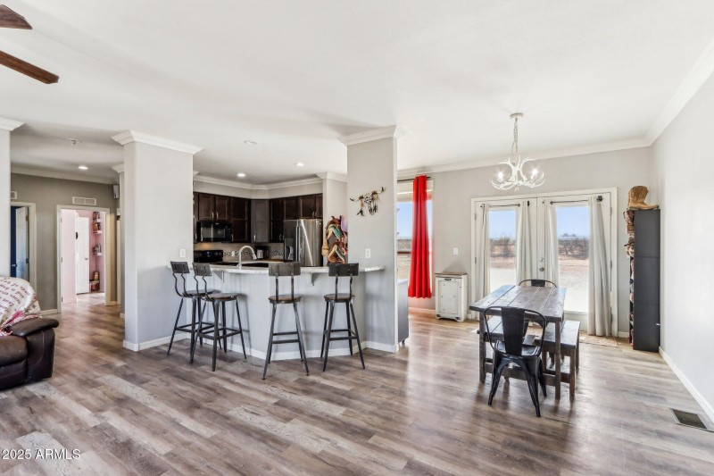 10-web-or-mls-N Felix Rd-010