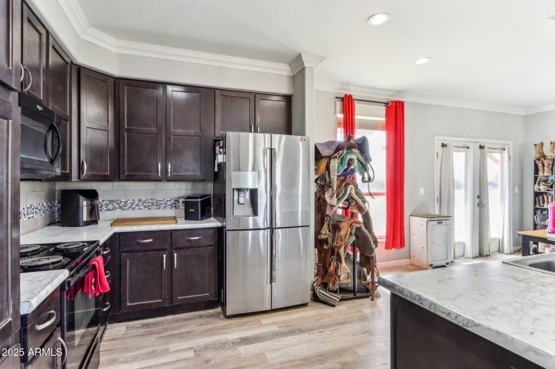 14-web-or-mls-N Felix Rd-014