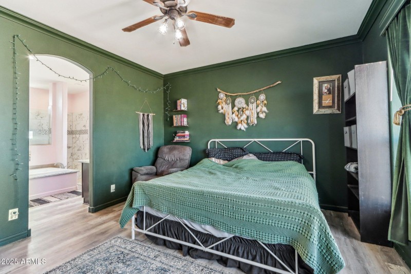 16-web-or-mls-N Felix Rd-016