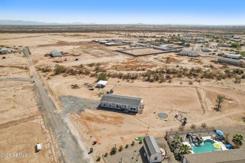 40-web-or-mls-113137 - 32583 N Felix Rd,