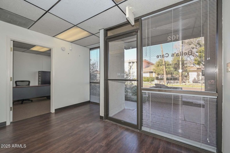 Suite 102 Lobby-Office3