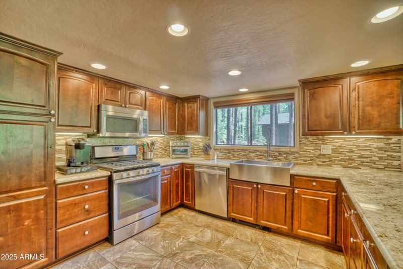 Kitchen2