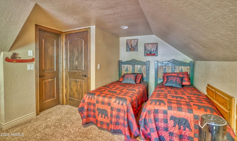 Upstairs Kids Room 2