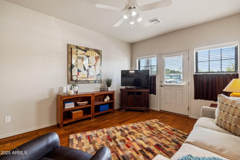 2351QuarterHorseTrl-Unit134-Overgaard-AZ