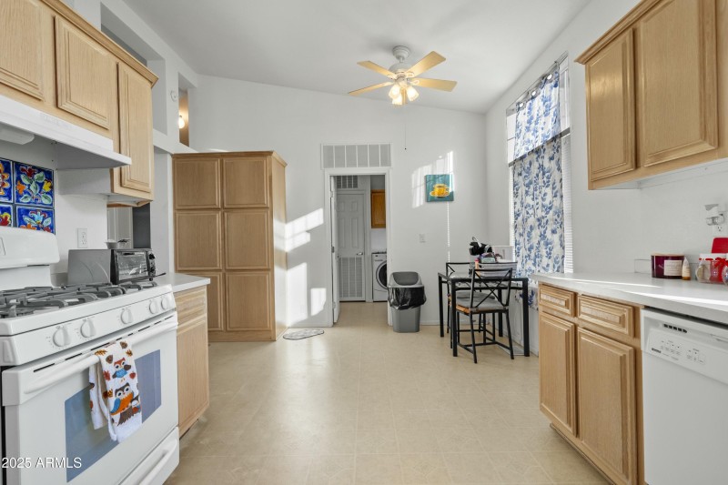 Interior 15