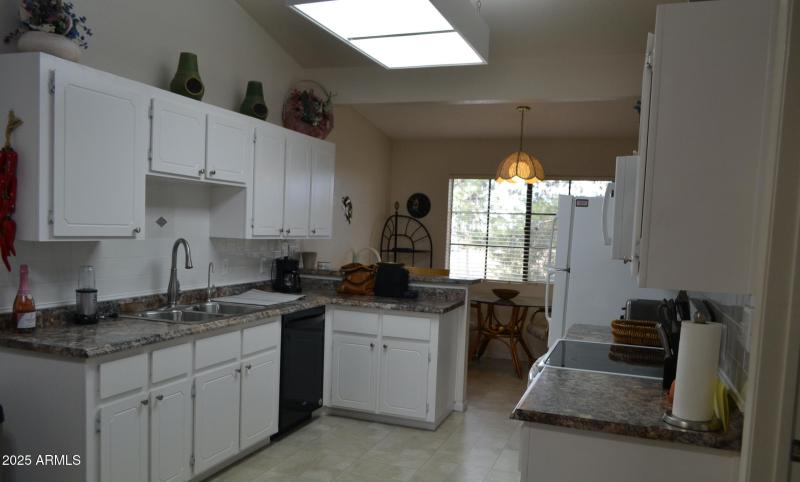 Listing_Kitchen25d3c