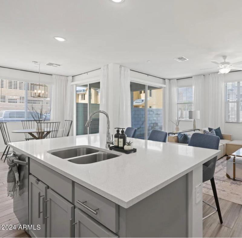 F741675C-78FF-4CEC-8D92-99C973D32CA1