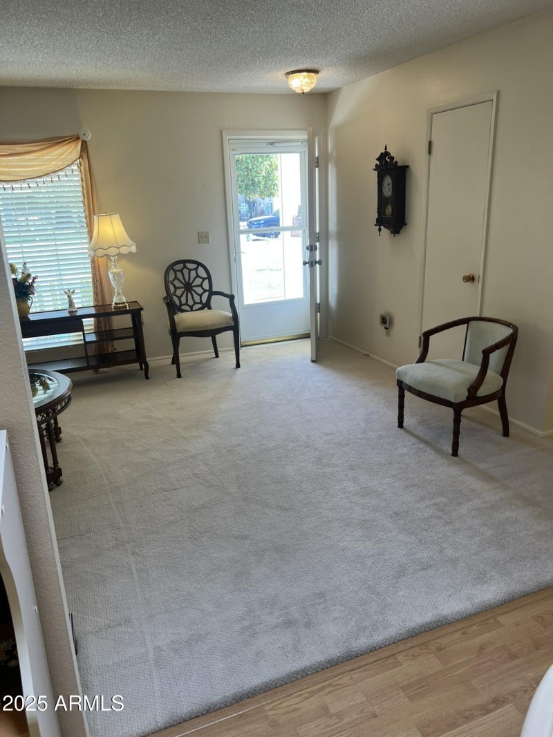 10611 W Camelot Cir