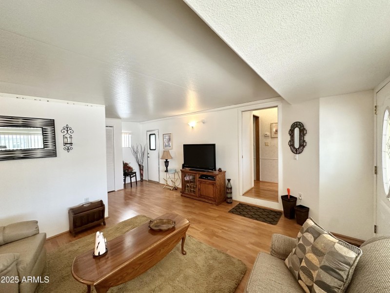 GORGEOUS FLOORING