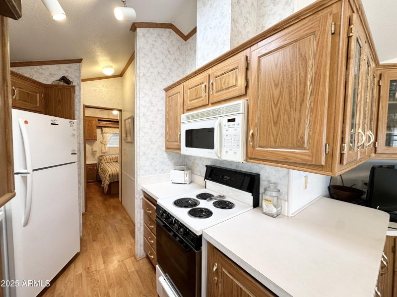 GREAT COUNTER SPACE