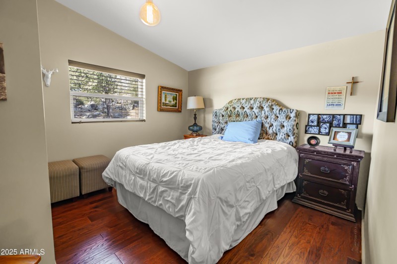 Guest House VI