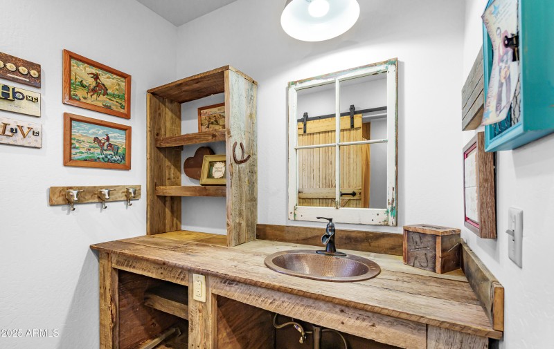 Motel Bath III