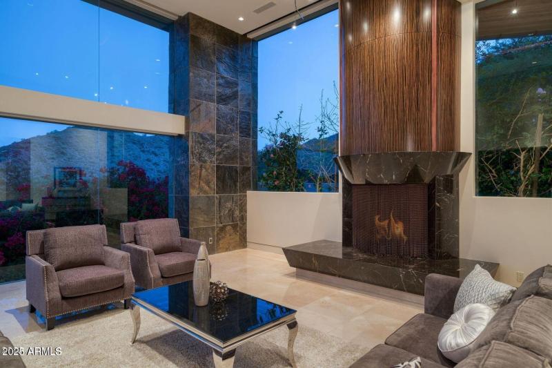 20231002011938399901000000-o