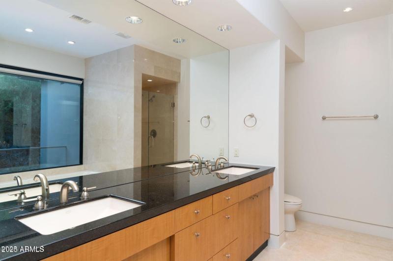 20231002012255018473000000-o