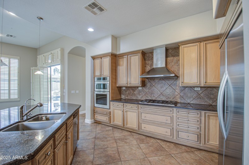 Kitchen 1