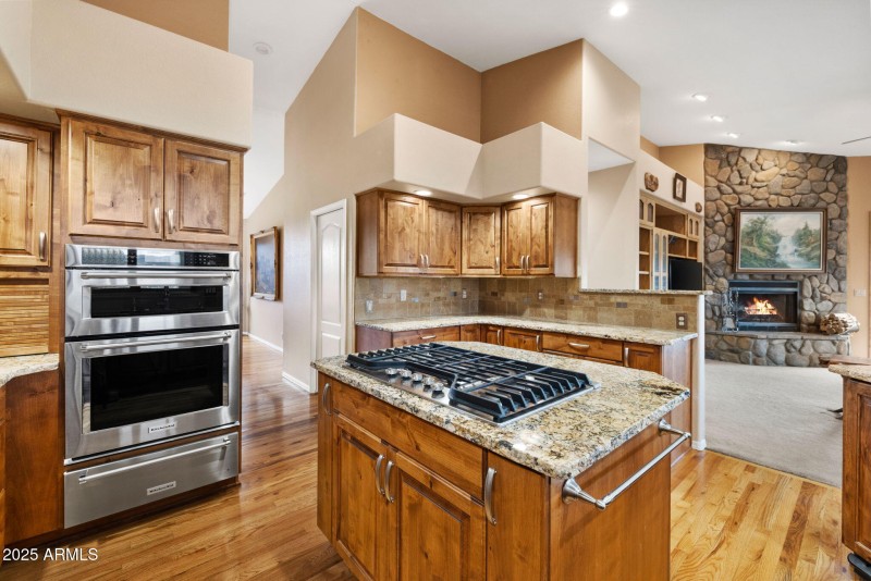 23-Kitchen (3)