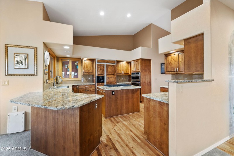 24-Kitchen (4)