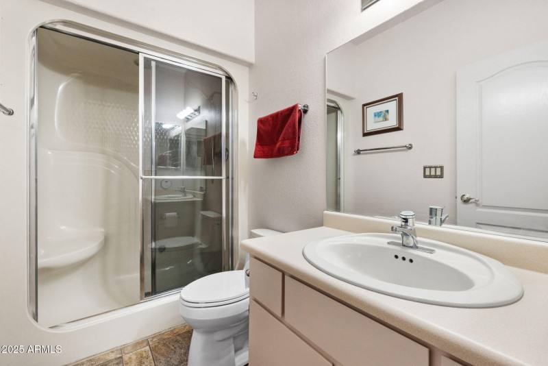 45-Bathroom