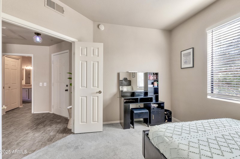 15380 N 100th St 2098-26