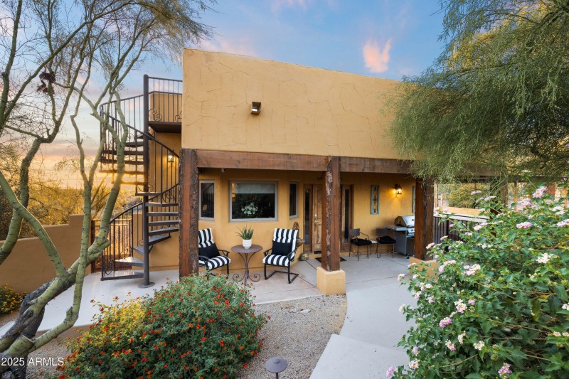 Guest House with Rooftop Patio