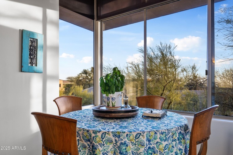 013_Breakfast Nook