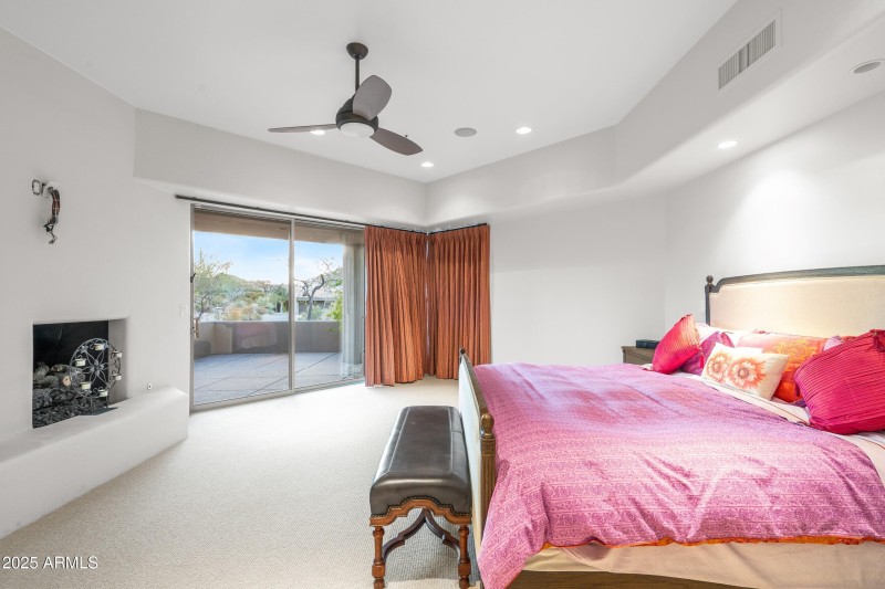 014_Primary Suite