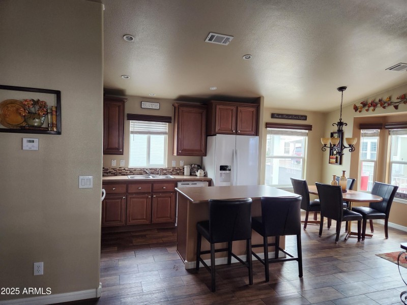 Kitchen Bar Area