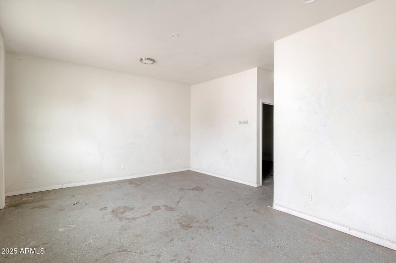 15-web-or-mls-Qp-6633