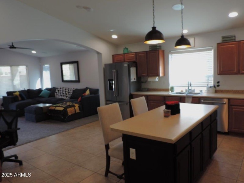 Transition from KItche to Great Rm
