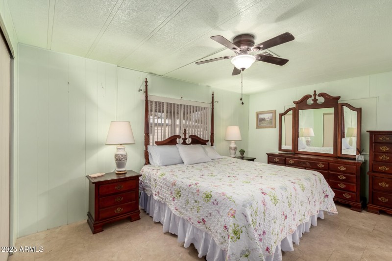 08 Primary Bedroom