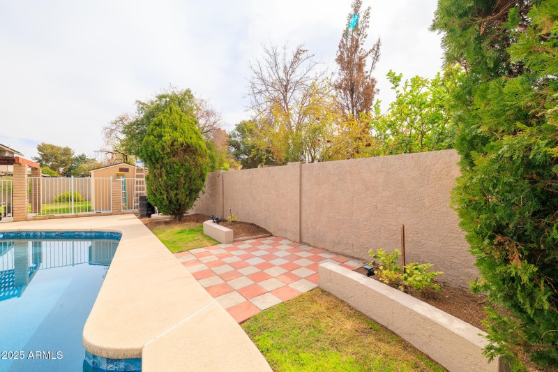 6409 W Riviera Dr-28