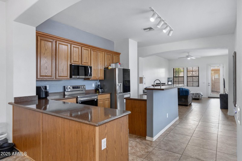 1473 W Flamingo Dr-11
