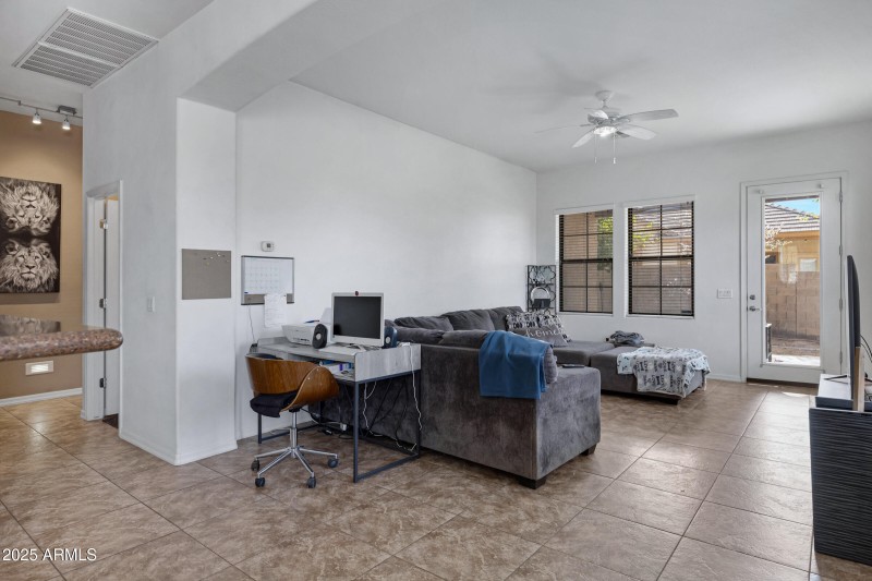 1473 W Flamingo Dr-16