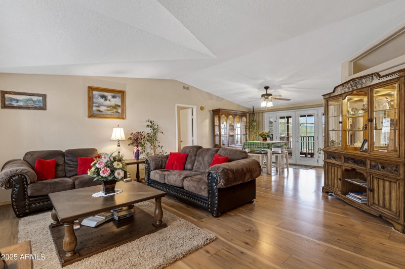 08-Living Room