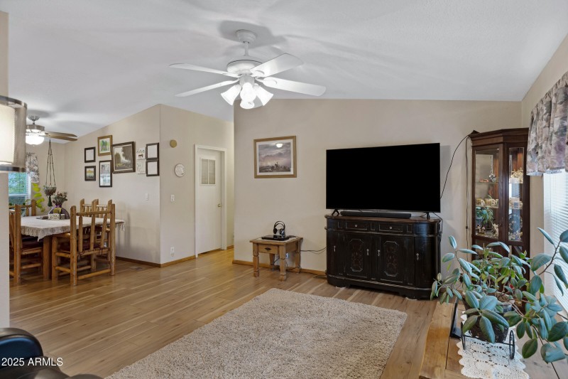 28-Family Room