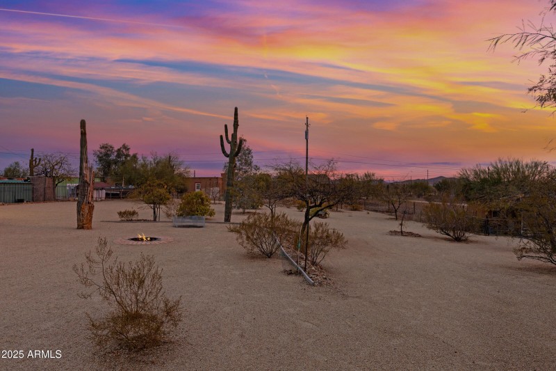 53-Twilight in the Desert