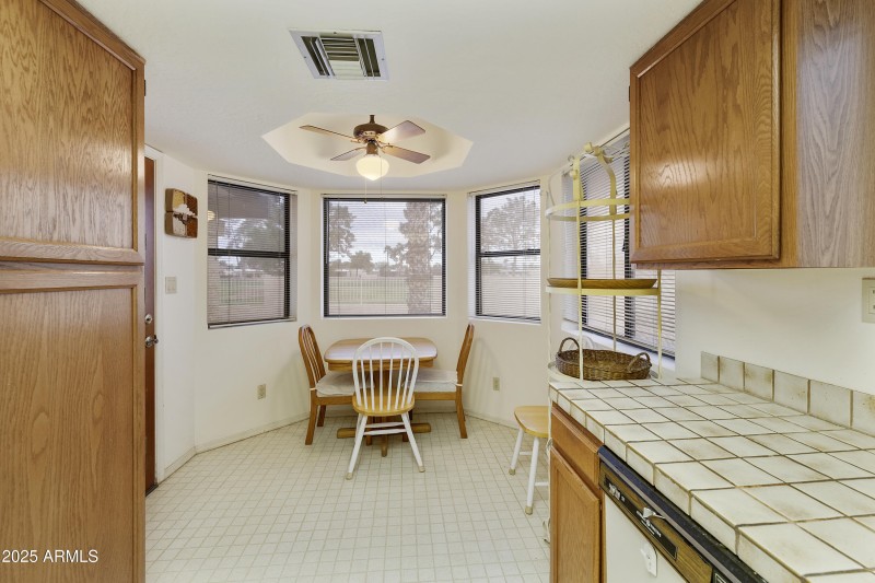 Kitchen eating area