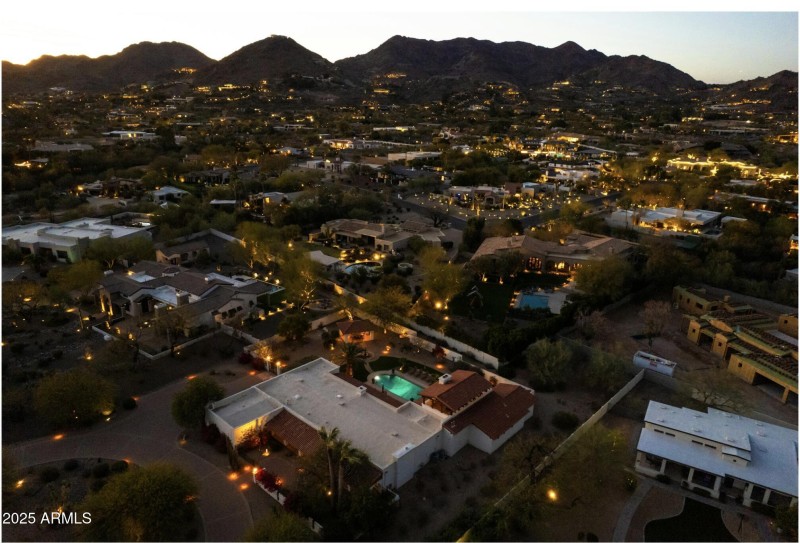 4726 E SIERRA VISTA DR